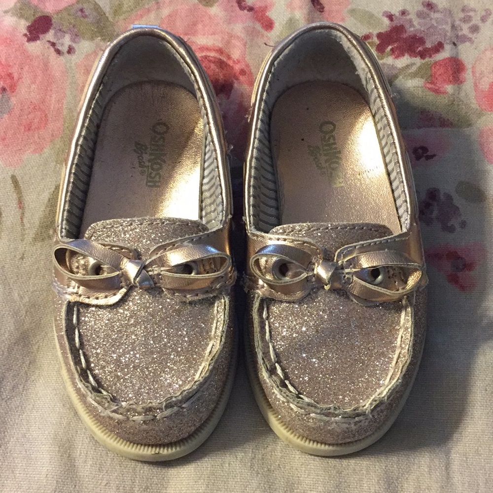 Osh Kosh Sparkly Boat Shoes Size 6